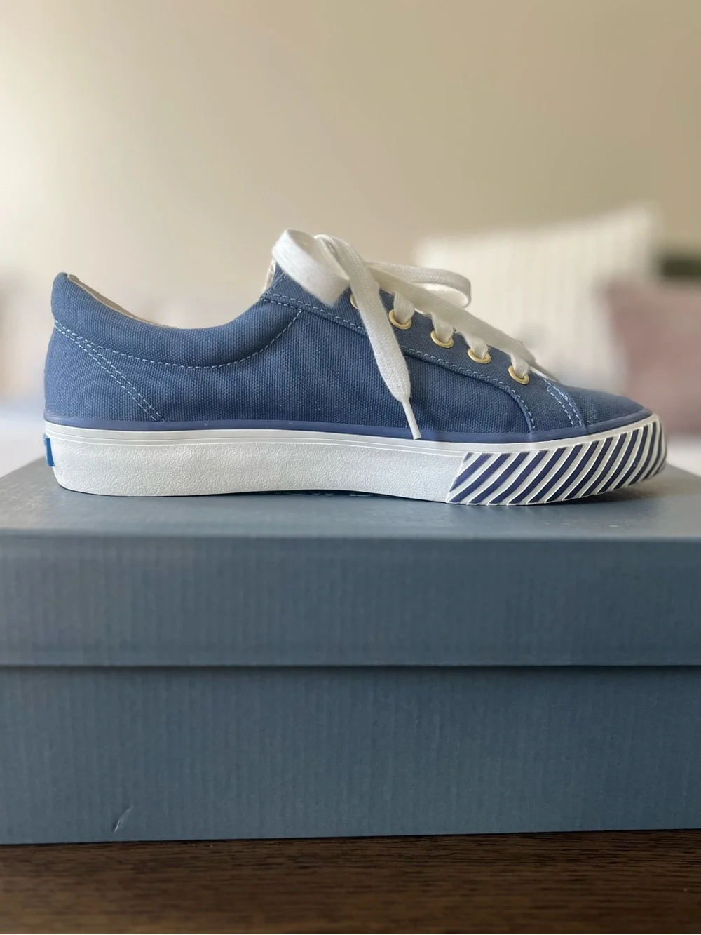 Keds Jump Kick Majestic Stripey Sneakers Blue Canvas Women’s 8